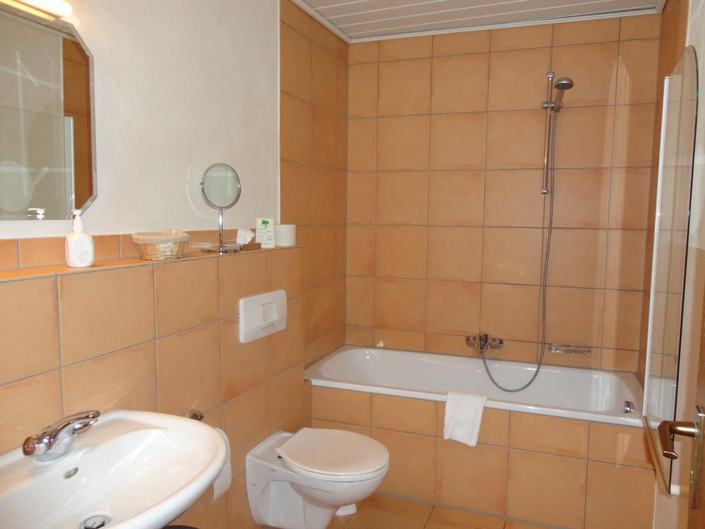 זיוון Hotel Central מראה חיצוני תמונה